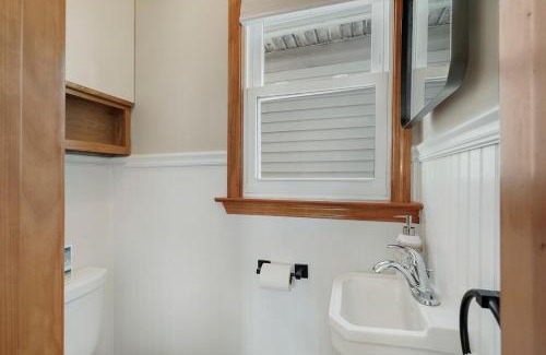 Seaside Heights Apartment | Gorgeous Beach House 2 blocks to the beach, Boardwalk, and amazing Restaurants