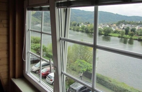 Zell Apartment | Gorgeous bright Riverside Apartments, Zell Mosel, At Hahn Airport bus line