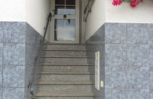 Zell Apartment | Gorgeous bright Riverside Apartments, Zell Mosel, At Hahn Airport bus line