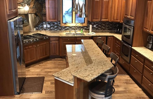 Washburn House | Gorgeous Chalet on Lake Superior with Private Sandy Beach!