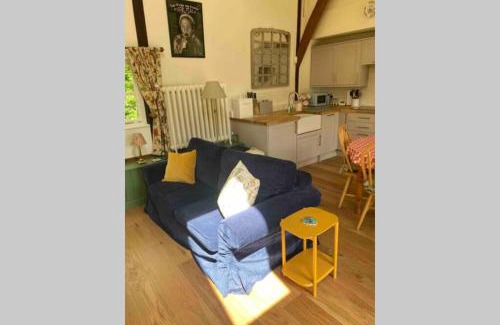 Depden Apartment | Gorgeous comfortable barn with huge private orchard in quiet Suffolk location