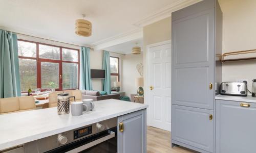 Port Erin Apartment | Gorgeous cottage by sandy beach Dog friendly