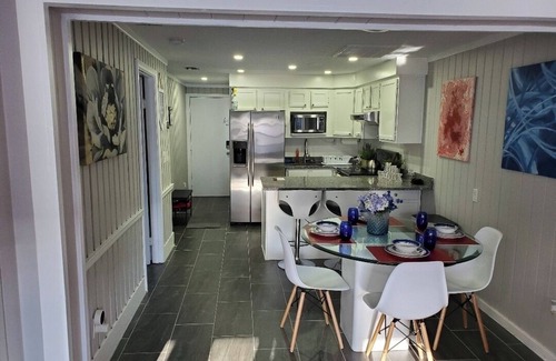 Clermont Cottage | Gorgeous Cottage near Lake Louisa & mins 2 Disney.