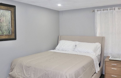 Melrose Apartment | Gorgeous Cozy 1 bedroom Apartment in Boston