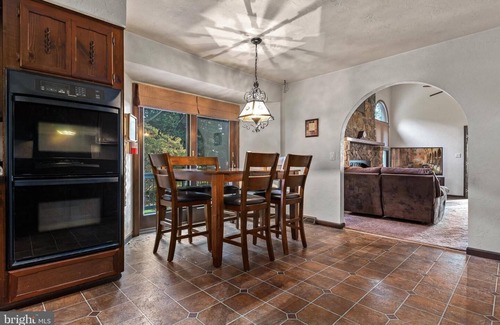 Port Elizabeth House | Gorgeous, Cozy Villa with breathtaking sunset views, river access and Hot Tub.