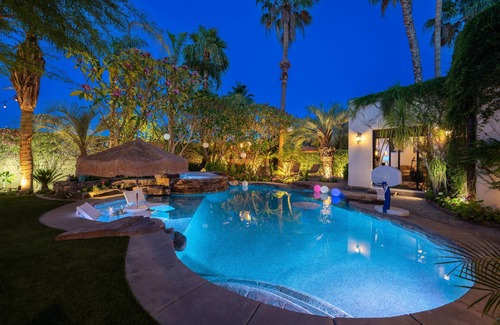Magnesia Falls Cove House | Gorgeous Custom-Built Italian Villa! Minimum Stays are 28+ days. 20 % Discount.