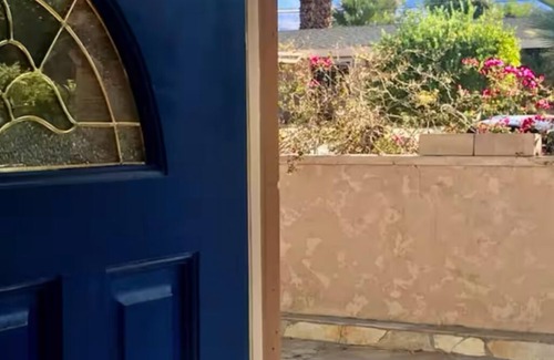 Palm Desert Apartment | Gorgeous desert setting for comfy 1 BR walkable to famous El Paseo & hiking.