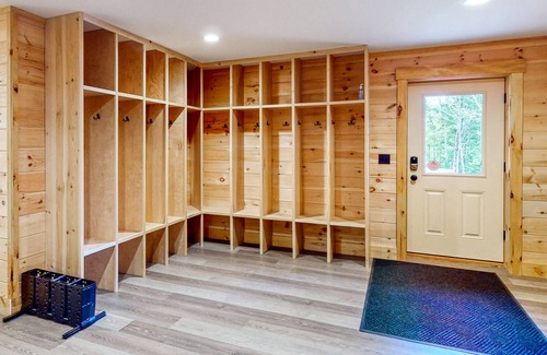 Carrabassett Valley Cabin | Gorgeous dog-friendly cabin with great view, deck, hot tub, & gas fireplace