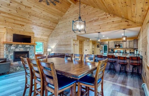 Carrabassett Valley Cabin | Gorgeous dog-friendly cabin with great view, deck, hot tub, & gas fireplace
