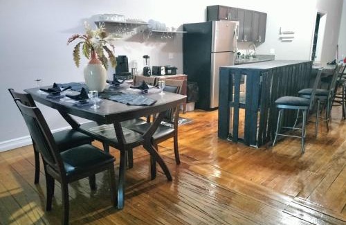 Detroit Apartment | Gorgeous Downtown Detroit Loft - Fully Equipped