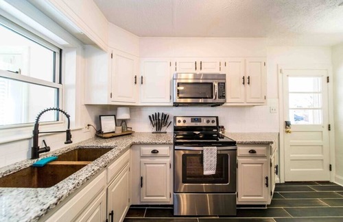 Winston - Salem House | Gorgeous Downtown Getaway! Minutes From The City!