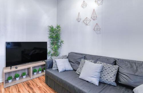 Jersey City Apartment | Gorgeous Duplex with parking by JSQ