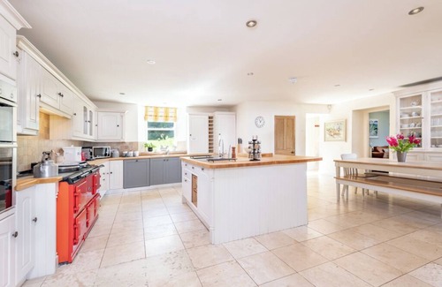 Dunblane House | Gorgeous Estate House W/spectacular Views
