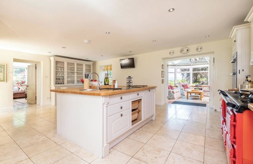 Dunblane House | Gorgeous Estate House W/spectacular Views