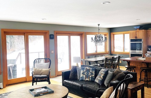 Lyons House | GORGEOUS Estes Park, Allenspark, Lyons CO 4BR Riverfront Home