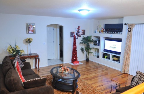 Green Valley Ranch House | Gorgeous Family friendly house