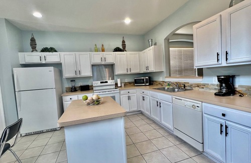 Hunters Creek House | Gorgeous family Home, Private Pool/Spa, Great View in Gated Resort near Disney