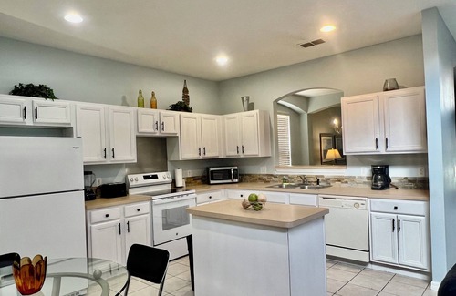 Hunters Creek House | Gorgeous family Home, Private Pool/Spa, Great View in Gated Resort near Disney