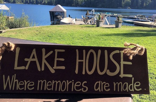 Shawnigan Lake House | GORGEOUS - Family Lakefront Retreat on Shawnigan Lake