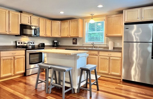 Wakefield-Peacedale House | Gorgeous, Family-Friendly Timber Frame Townhouse in Town. 10 Min to beach