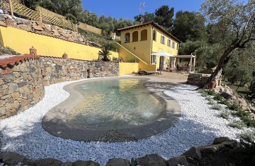 Diano San Pietro Villa | Gorgeous farmhouse with pool Biodesign