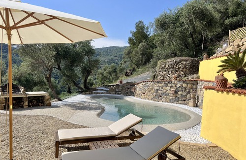 Diano San Pietro Villa | Gorgeous farmhouse with pool Biodesign