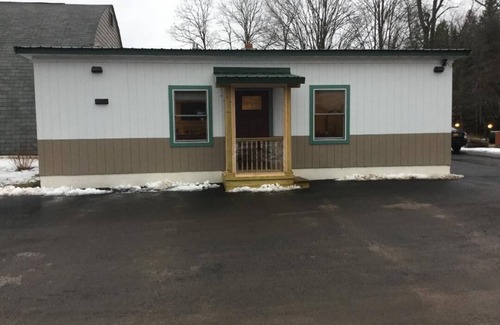 Windham Apartment | Gorgeous, First Class, 2 King apartment in downtown Windham