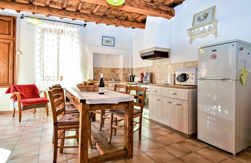 Saint-Victor-la-Coste House | Gorgeous home in Saint Victor la Coste