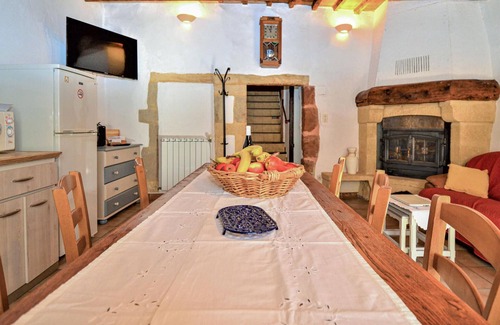 Saint-Victor-la-Coste House | Gorgeous home in Saint Victor la Coste