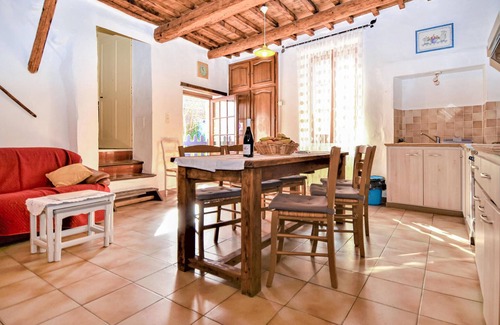 Saint-Victor-la-Coste House | Gorgeous home in Saint Victor la Coste