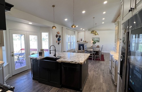Huntsville Other | Gorgeous French Farmhouse/Ranchette/Ski Chalet in Idyllic Huntsville/Eden Valley