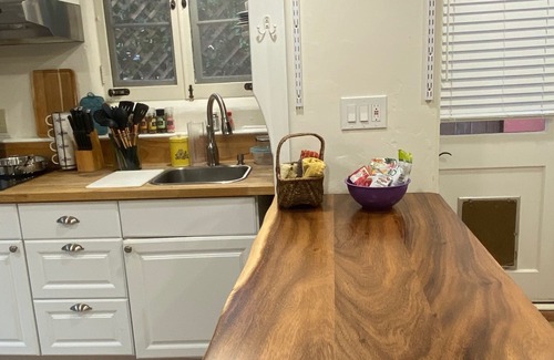 Alta Mesa Apartment | Gorgeous Garden Apartment - Private Near All