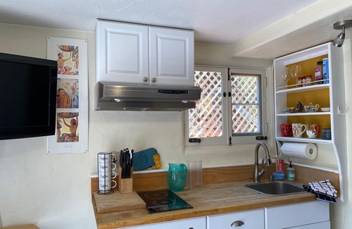 Alta Mesa Apartment | Gorgeous Garden Apartment - Private Near All