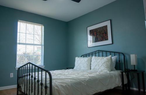 Pecan Tree - McCullough House | Gorgeous Georgia Getaway - Scenic Walk To Kyle