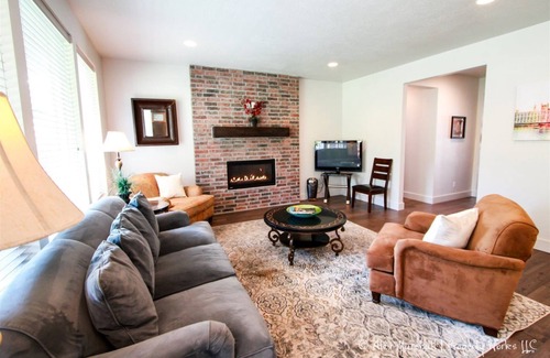 Boise House | Gorgeous Getaway Home in Southeast Boise!