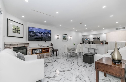 Oro-Medonte Condo | Gorgeous getaway spot!