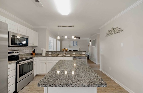 Graham House | Gorgeous Graham Home with Private Outdoor Pool!