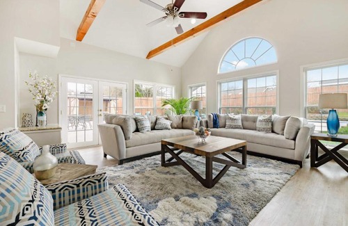 Graham House | Gorgeous Graham Home with Private Outdoor Pool!