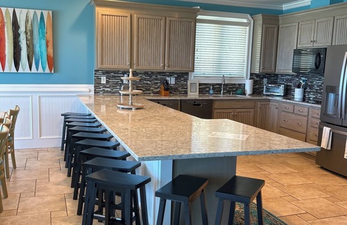 Plantation House | Gorgeous Gulf Front Home, 8 bed/7 bath, Pool, Elevator, and all the amenities!