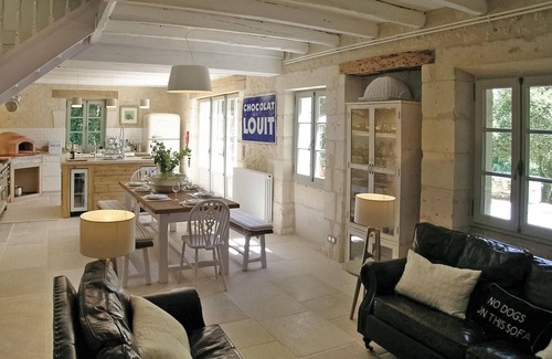 Saint-Martin-des-Combes House | Gorgeous home in St. Martin des Combes