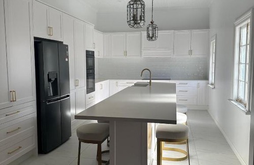 Wellington Point House | Gorgeous Heritage Home
