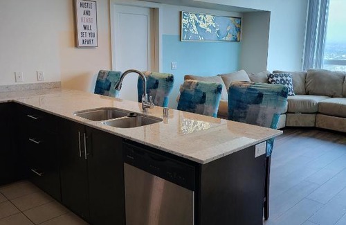 East Village Apartment | Gorgeous High Rise In San Diego