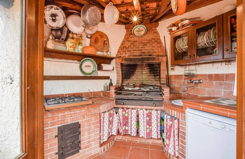 San Marco d'Alunzio House | Gorgeous home in San Marco D'Alunzio