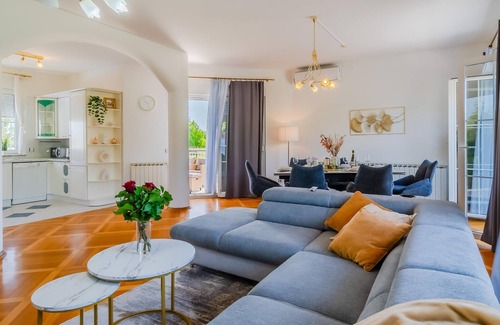 Novi Zagreb House | Gorgeous home in Hrvatski Leskovac