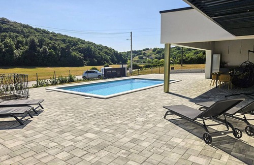 Sveti Ivan Zelina House | Gorgeous home in Sveti Ivan Zelina