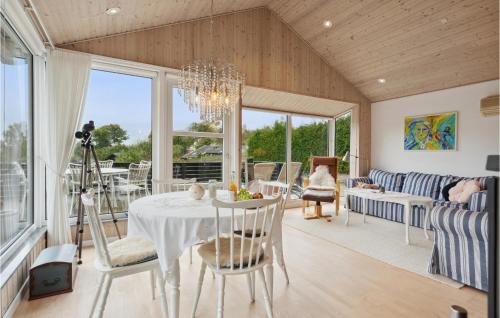 Andkær Vig House | Gorgeous Home In Børkop With Kitchen