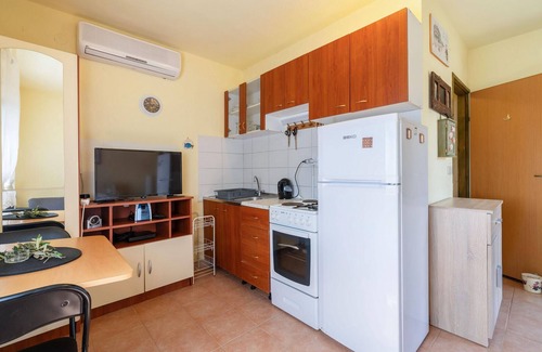 Benkovac House | Gorgeous home in Benkovac