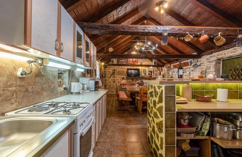 Benkovac House | Gorgeous home in Benkovac