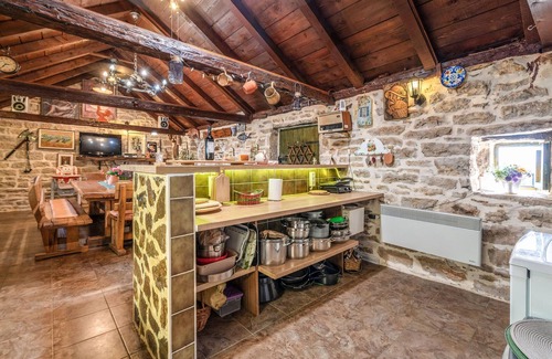 Benkovac House | Gorgeous home in Benkovac