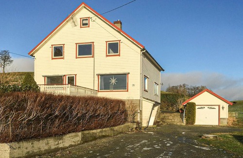 Bjerkreim House | Gorgeous home in Bjerkreim with WiFi